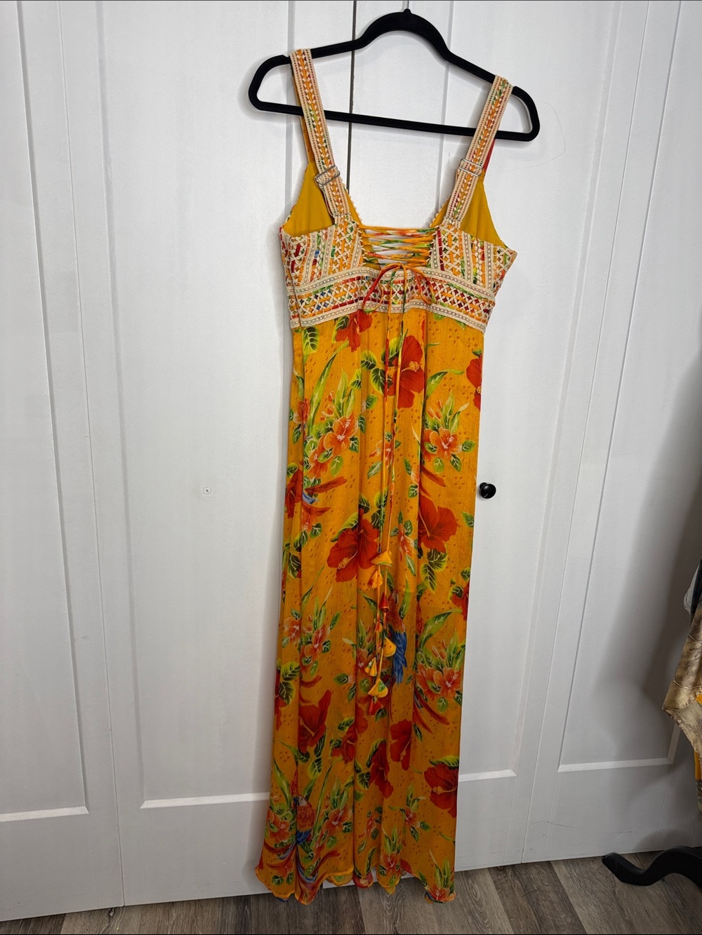 Guess Med Yellow Serena Floral Maxi Dress with Embroidered Bodice tropical print - Picture 7 of 7